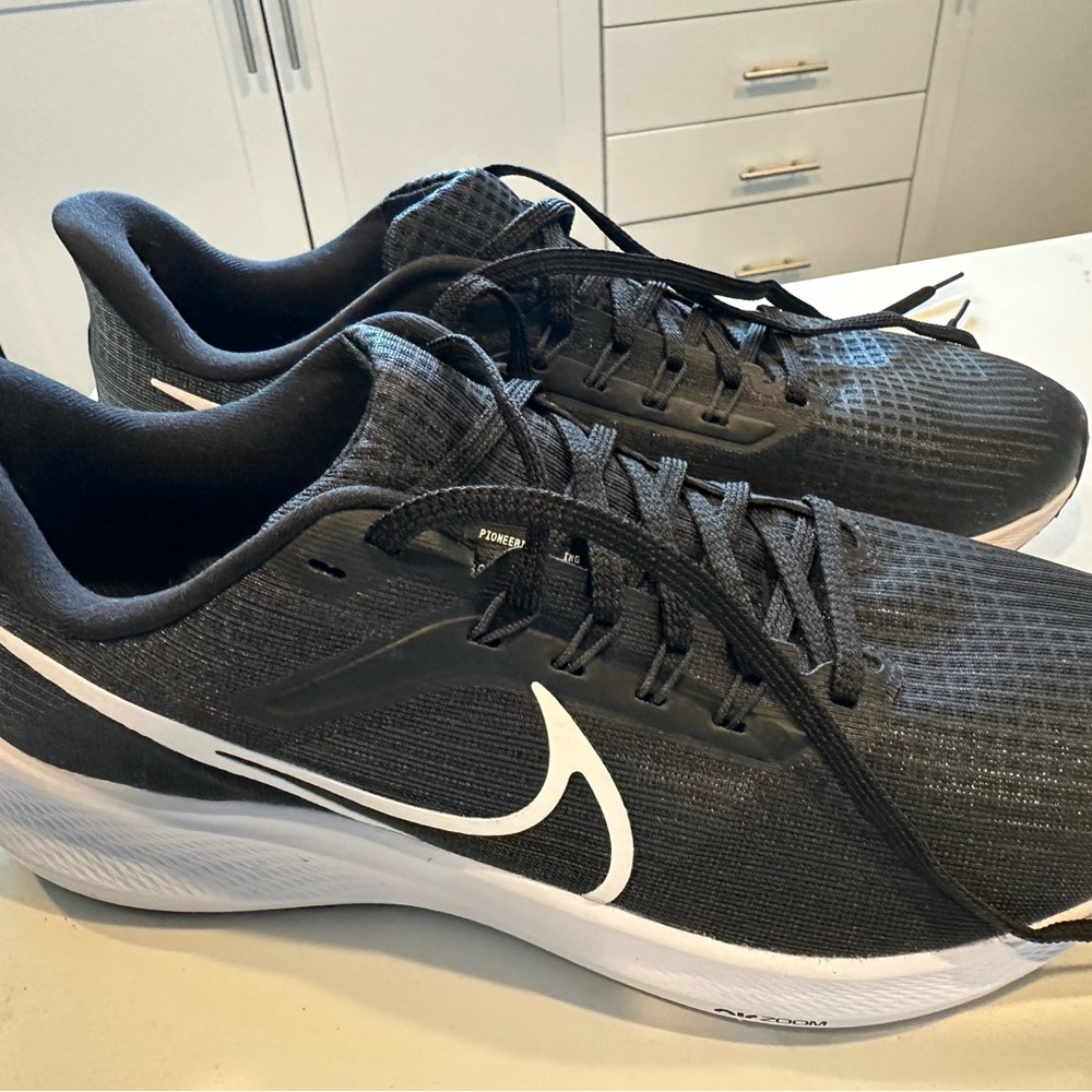 Nike Air Zoom Pegasus Black and White Running Shoes